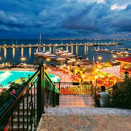 Marina Private Apartment